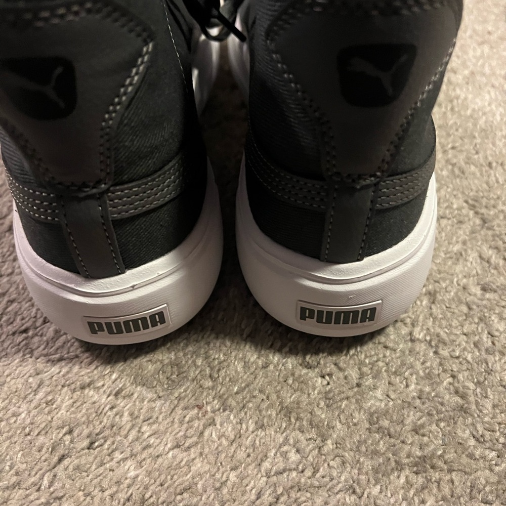 Puma Gray and White Women's Sneakers